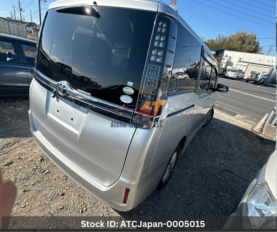 2016 Toyota Voxy